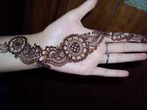 Pakistani Mehndi Designs (Henna) Beautiful Mehndi Designs for Girls 300x225 Pakistani Mehndi Designs (Henna)