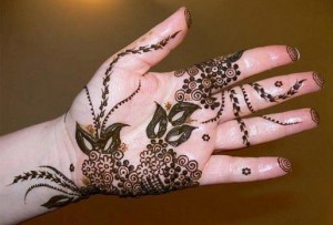 Pakistani Mehndi Designs (Henna) Party Hand Mehndi Design for Ladies e1359309650441 300x203 Pakistani Mehndi Designs (Henna)